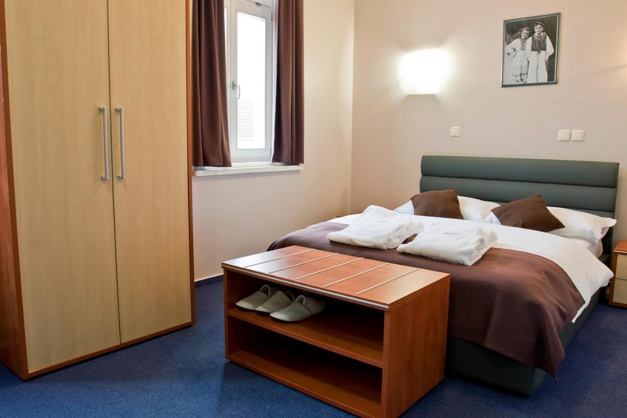 Hotel Pakrac 외부 사진